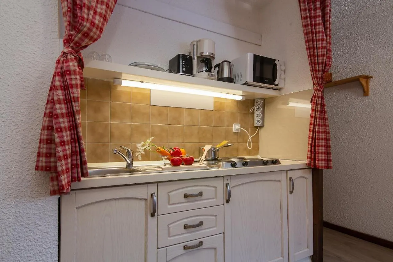 Appartement Lachenal C103 - Happy Rentals Chamonix Apartment
